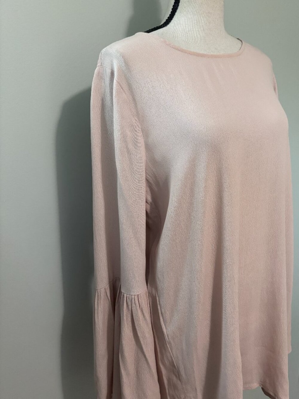 Doe & Rae Blush Swing Tunic Ruffle Sleeve  Size Medium NWT - Picture 2 of 8